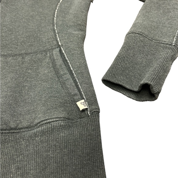 TNA hoodie - Picture 3 of 8